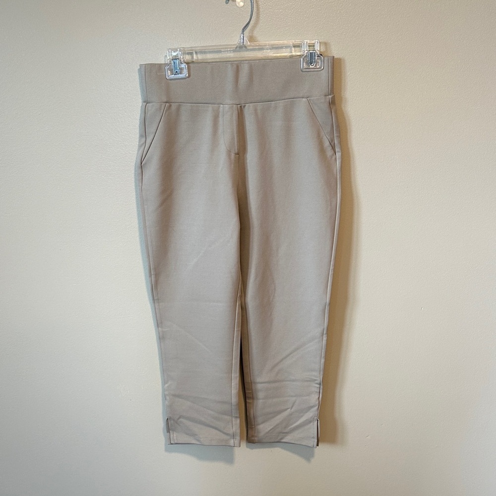 Tapata Neutral Pull-On Ankle Pants Size Medium
